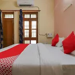 Hotel O Devine