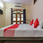 Hotel O Devine
